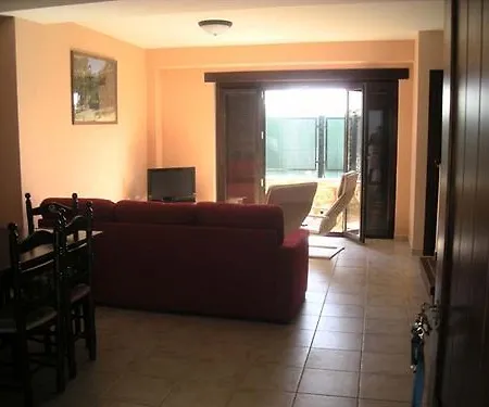 Turistico Rurales Via Verde Del Aceite Apartment